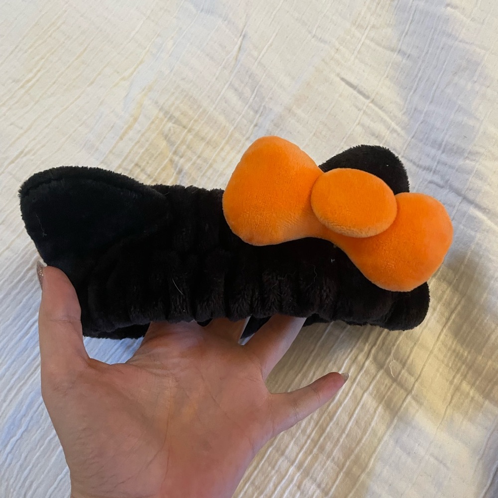 Limited edition hello kitty Halloween makeup skincare headband